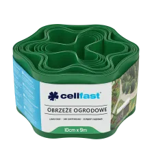 Okraj záhradného trávnika