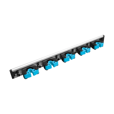 Závěs na zahradní nářadí