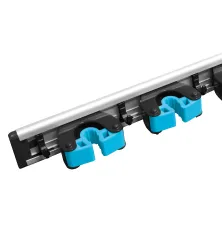 Závěs na zahradní nářadí