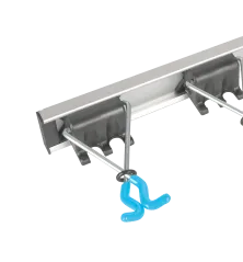 Záves na záhradné náradie