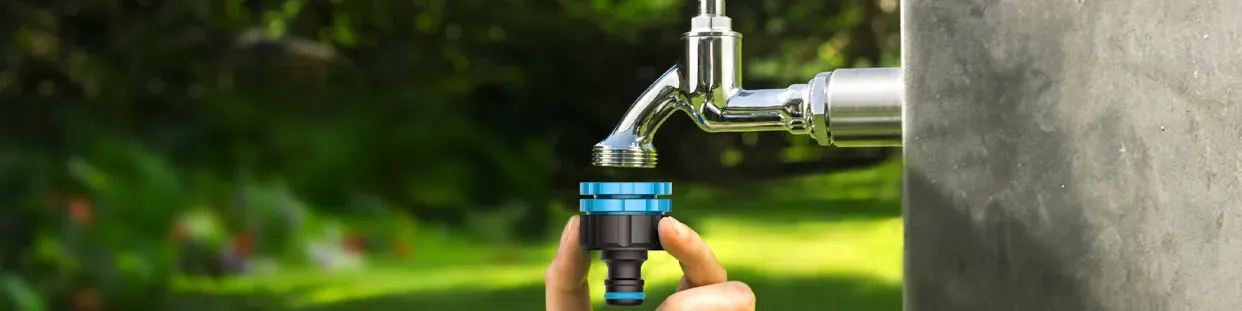 Přípojky a rozdělovače na kohoutek